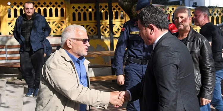 Başkan Aydın’ın Cuma durağı Çağlayan Mahallesi