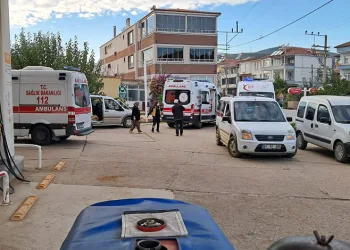 İznik’te 8 işçi tavuklu pilavdan zehirlendi