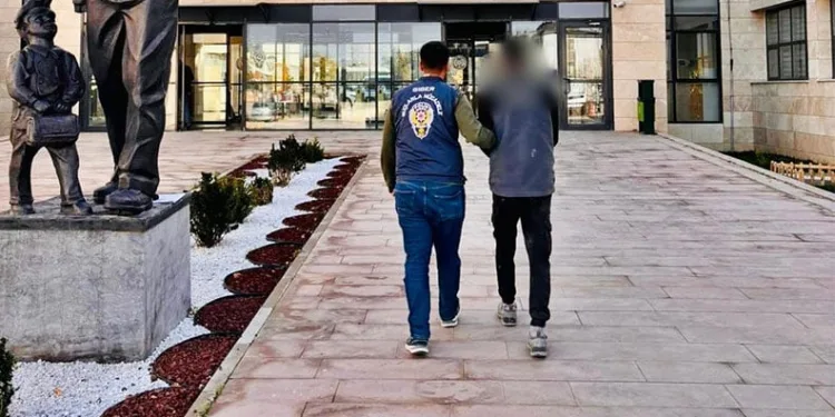 Çeşitli suçlardan aranan şahıslar polis tarafından yakalandı
