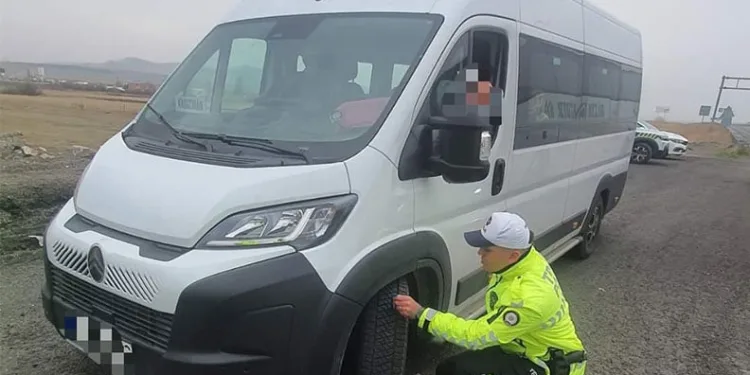 Başakşehir’de tehlikeli motosiklet gösterisi yapan sürücü yakalandı