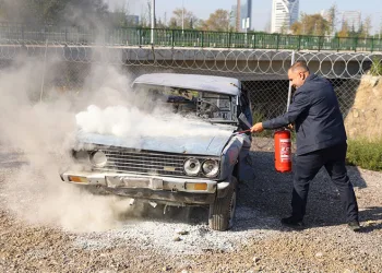 Bursa’da otobüs şoförlerine yangın söndürme eğitimi