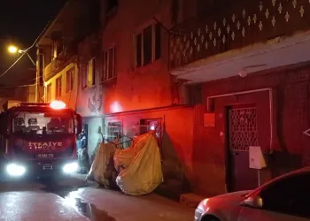 Bursa’da alkollü şahıs evini yakarak kendini öldürmeye çalıştı