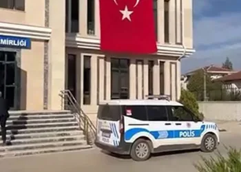 İki çocuklu kahraman anne Fırat’a düşen kangalı böyle kurtardı