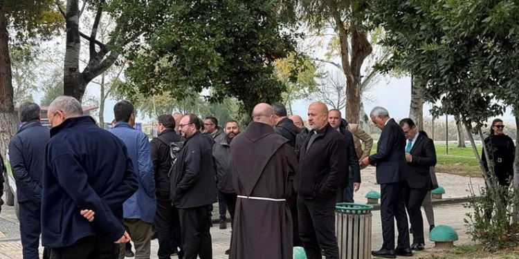 Papa vekili İznik’te