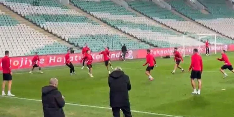 Vincenzo Montella: “Birinci torbadan katılmayı garantilememiz için yarınki maç önemli”
