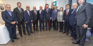 Bakan Göktaş, evlilik kredisinden yararlanan çiftin nikah şahidi oldu