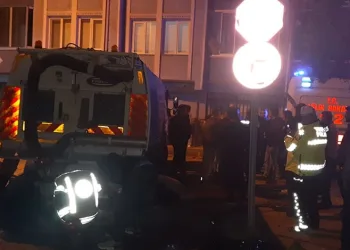 Bursa’da çöp kamyonu geri gelirken yaşlı adamı ezdi