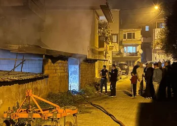 Bursa’da çöp kamyonu geri gelirken yaşlı adamı ezdi