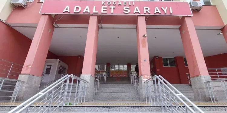 Artvin’in Hopa ilçesi açıklarında denizde roket motoru bulunduğu iddiası