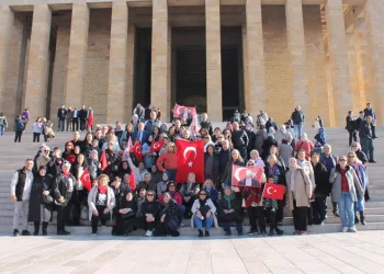 Bursalı Emekliler Tarihte Yolculuk Yaptı