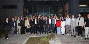 Başkan Şadi Özdemir’den üniversitelilere vize morali