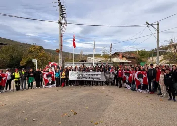 Nilüferliler, Ata’yı Mysia Yolları’nda andı