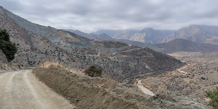 Başakşehir’de tehlikeli motosiklet gösterisi yapan sürücü yakalandı