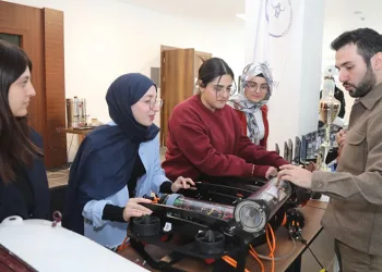 Başkan Şadi Özdemir’den üniversitelilere vize morali