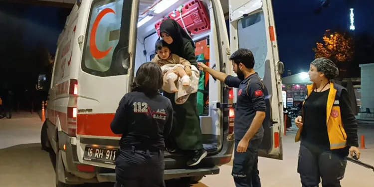 Bakan Göktaş, evlilik kredisinden yararlanan çiftin nikah şahidi oldu