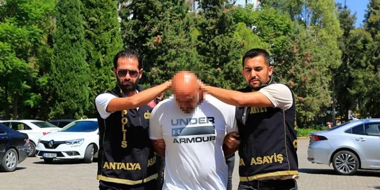 Artvin’in Hopa ilçesi açıklarında denizde roket motoru bulunduğu iddiası