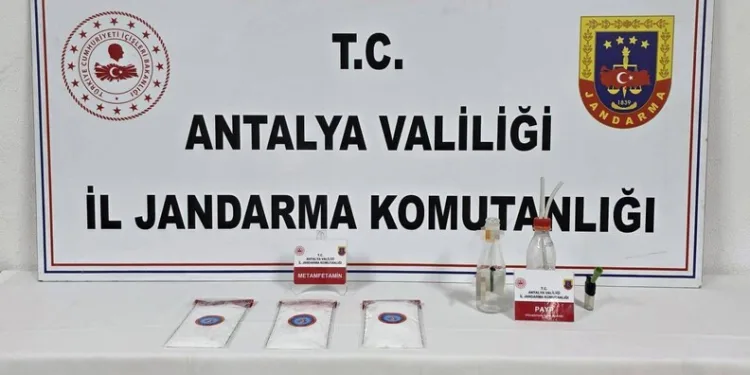 Alaçatı’da eğlence mekanına silahlı saldırı