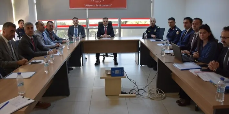 Şişli’de özel bakımevinde kalan yaşlı kadının malına göz diktikleri iddiası: 2 bavulun içinden yüklü miktarda para çıktı