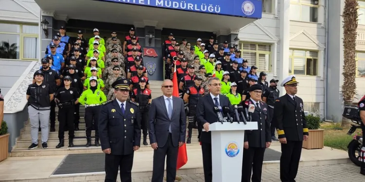 Yolun karşısına geçmeye çalışan yayaya hafriyat kamyonu çarptı