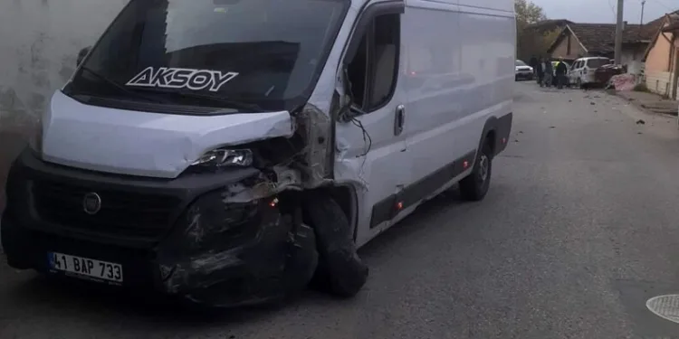 Yolun karşısına geçmeye çalışan yayaya hafriyat kamyonu çarptı