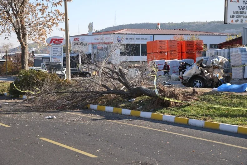 Diyarbakır’daki bir düğün salonunda çıkan kavgada 2 kişi yaralandı
