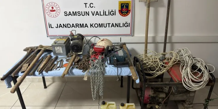 Diyarbakır’daki bir düğün salonunda çıkan kavgada 2 kişi yaralandı