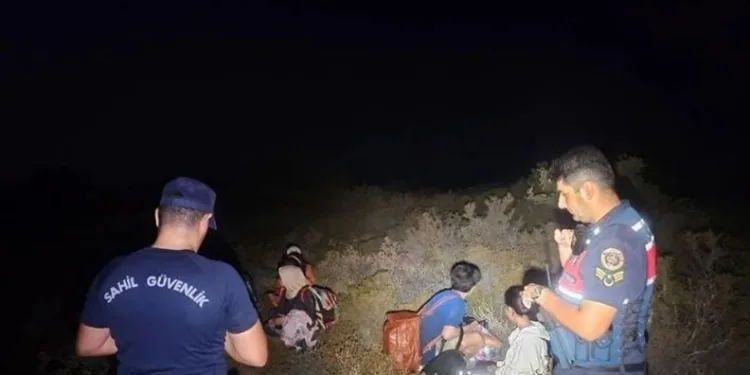 Diyarbakır’daki bir düğün salonunda çıkan kavgada 2 kişi yaralandı