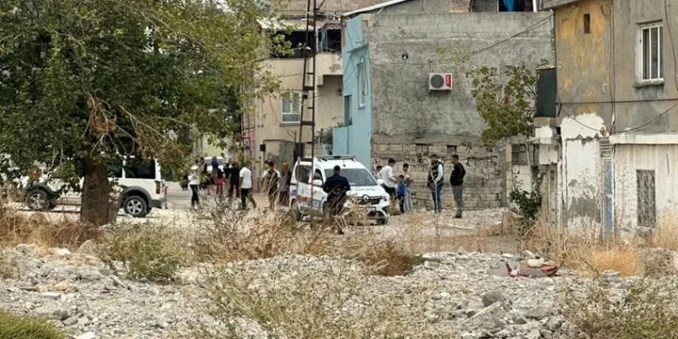 Tek katlı evde çıkan yangın 1 saatte söndürüldü