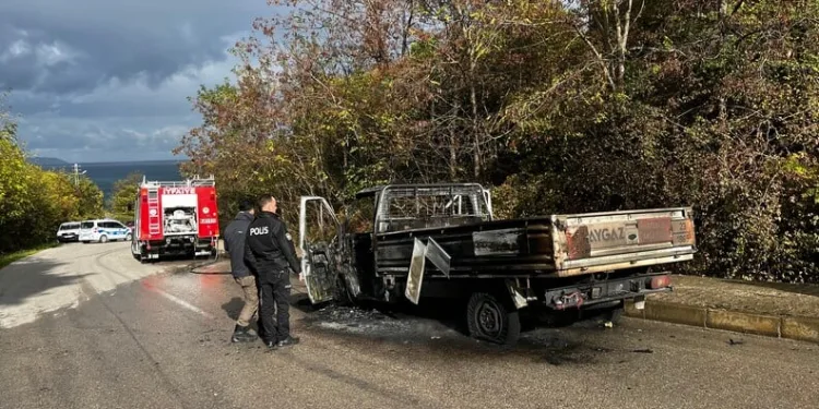 Karaman’da pikap kamyonetle otomobil çarpıştı: 1 yaralı