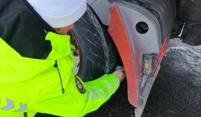 Başakşehir’de tehlikeli motosiklet gösterisi yapan sürücü yakalandı