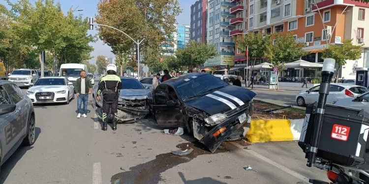 Park halindeki motosiklet çalındı