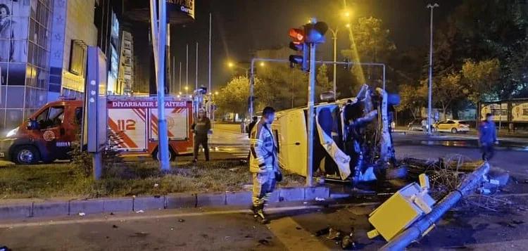Jandarmadan aranan şahıslara yönelik operasyon