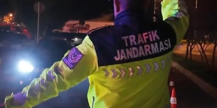 Kayseri’de iki otomobil çarpıştı: 1’i ağır 3 yaralı