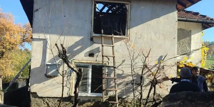 Erzincan’da okul servislerine kış lastiği denetimi yapıldı