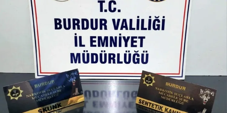 Erzincan’da okul servislerine kış lastiği denetimi yapıldı