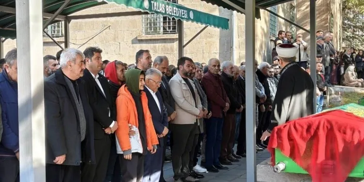 Endonezya’daki sel ve toprak kaymalarında ölü sayısı 49’a yükseldi