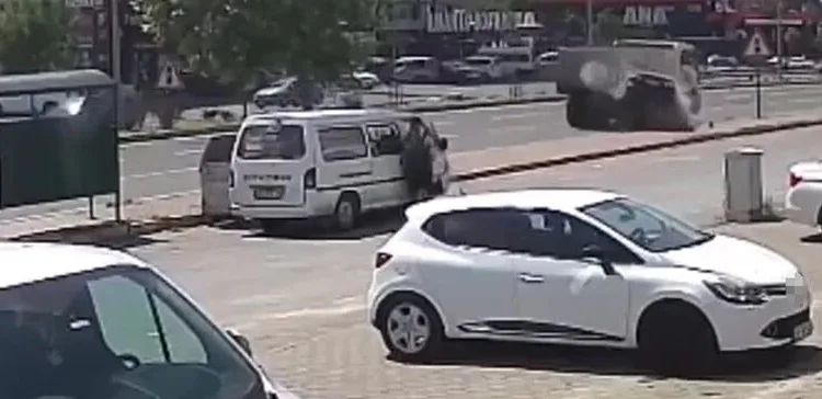 İzinsiz inşaat yaptırdığı iddiasıyla 5 yıla kadar hapsi talep edilen CZN Burak’a beraat