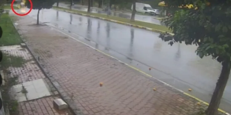 İzinsiz inşaat yaptırdığı iddiasıyla 5 yıla kadar hapsi talep edilen CZN Burak’a beraat