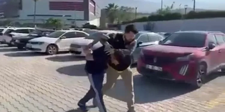 İzinsiz inşaat yaptırdığı iddiasıyla 5 yıla kadar hapsi talep edilen CZN Burak’a beraat