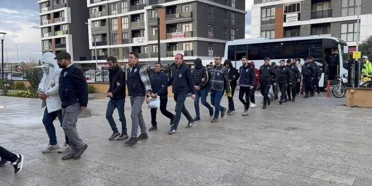 İzinsiz inşaat yaptırdığı iddiasıyla 5 yıla kadar hapsi talep edilen CZN Burak’a beraat