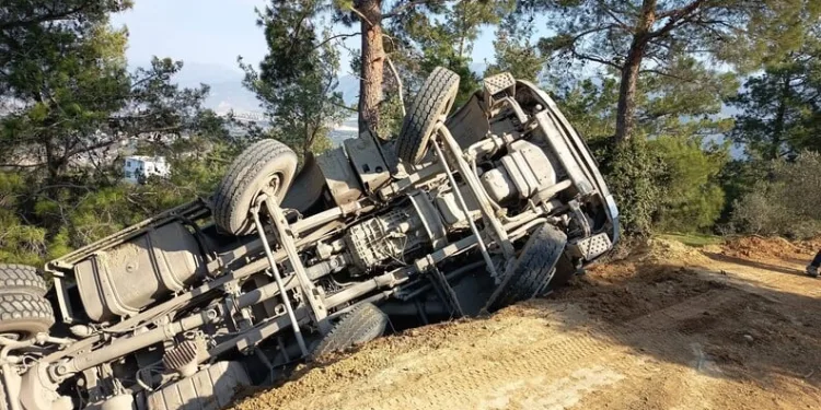 İzinsiz inşaat yaptırdığı iddiasıyla 5 yıla kadar hapsi talep edilen CZN Burak’a beraat