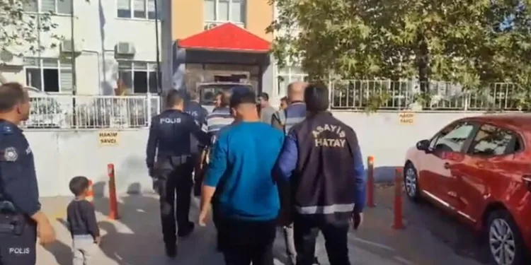 Bayburt’ta inşaattan düşen işçi yaralandı