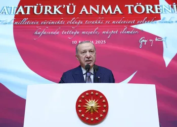 Erdoğan: “Atatürk’e yönelik hakaretlere karşıyız”