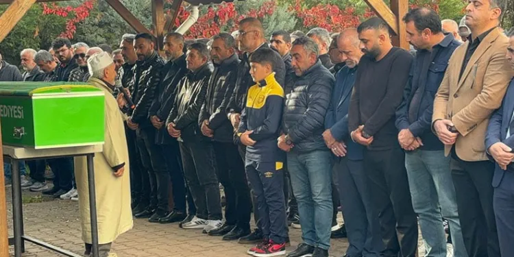 Thodex’in kurucusu Faruk Fatih Özer, Kocaeli’de toprağa verildi