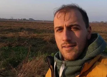 Bursa’da 3 çocuk babası adam halı sahada kalbine yenildi