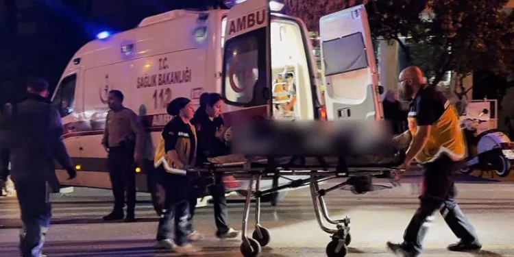 Yola kontrolsüz çıkan otomobil, motosikletle çarpıştı: 1 yaralı