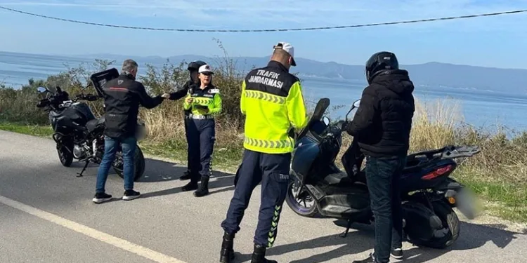 Bursa’da servis araçları ve motosikletlere sıkı denetim