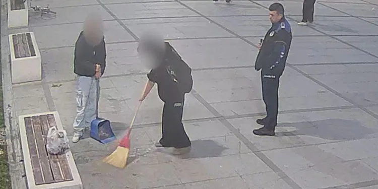 Çevreyi kirletenler, süpürmeden kalkamadı
