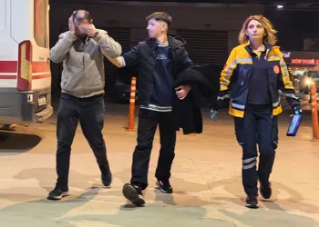Bursa’da taşların üzerinden düşen alkollü şahsın kulağı koptu
