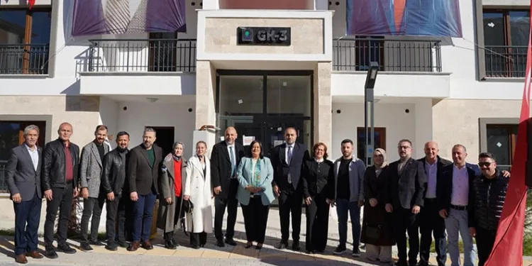 Orhangazi’de Toki 5. Etap Konutları Sahiplerine Teslim Edildi